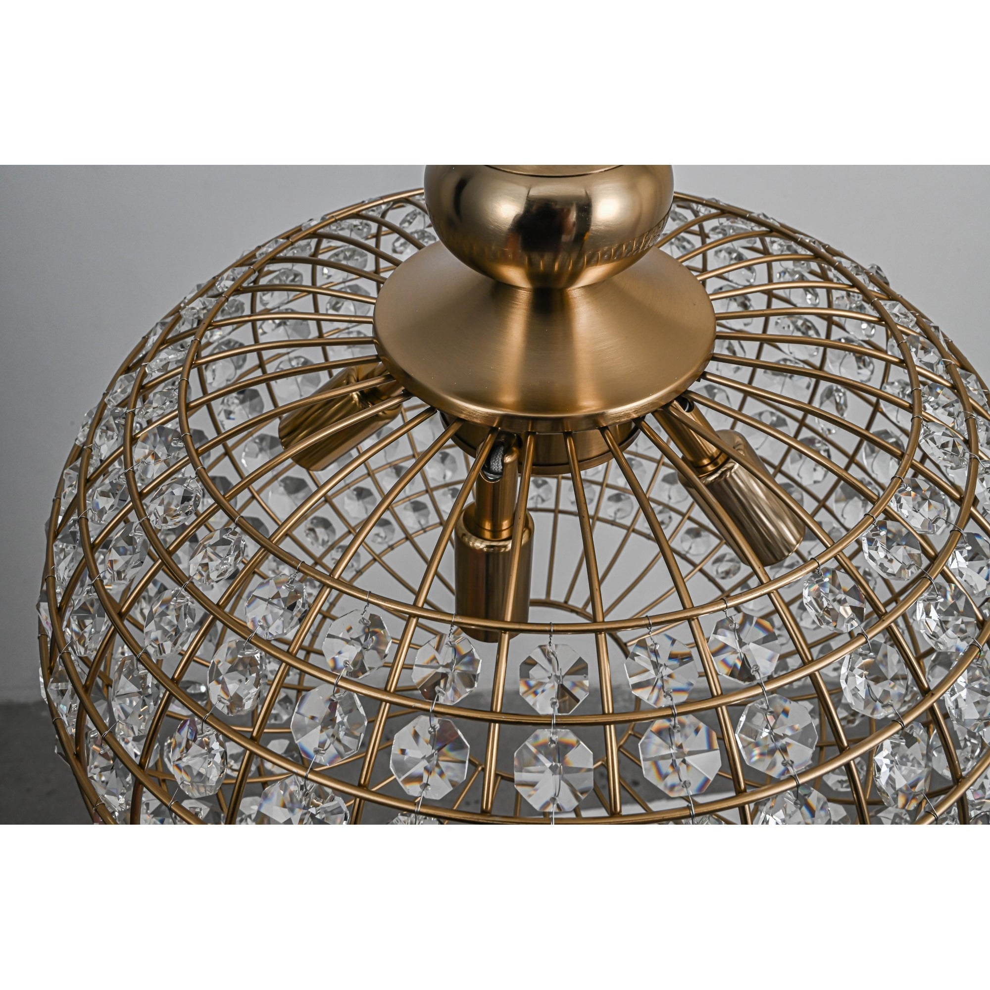Lustre rétro français à 4/5 lumières en laiton antique avec globe en cristal et suspension pour îlot de cuisine