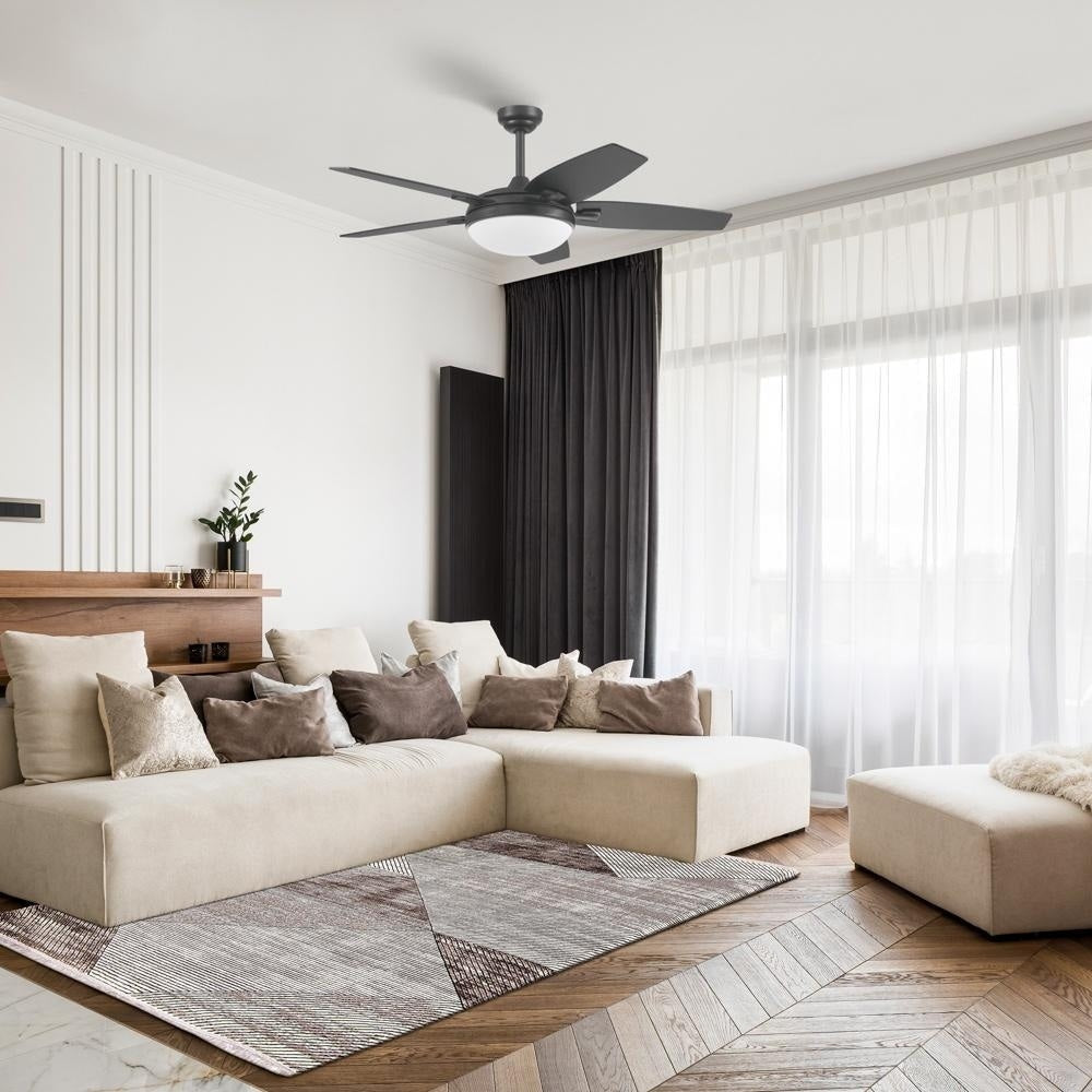 Ventilateur de plafond Honeywell Carmel 48 avec éclairage intégré et télécommande