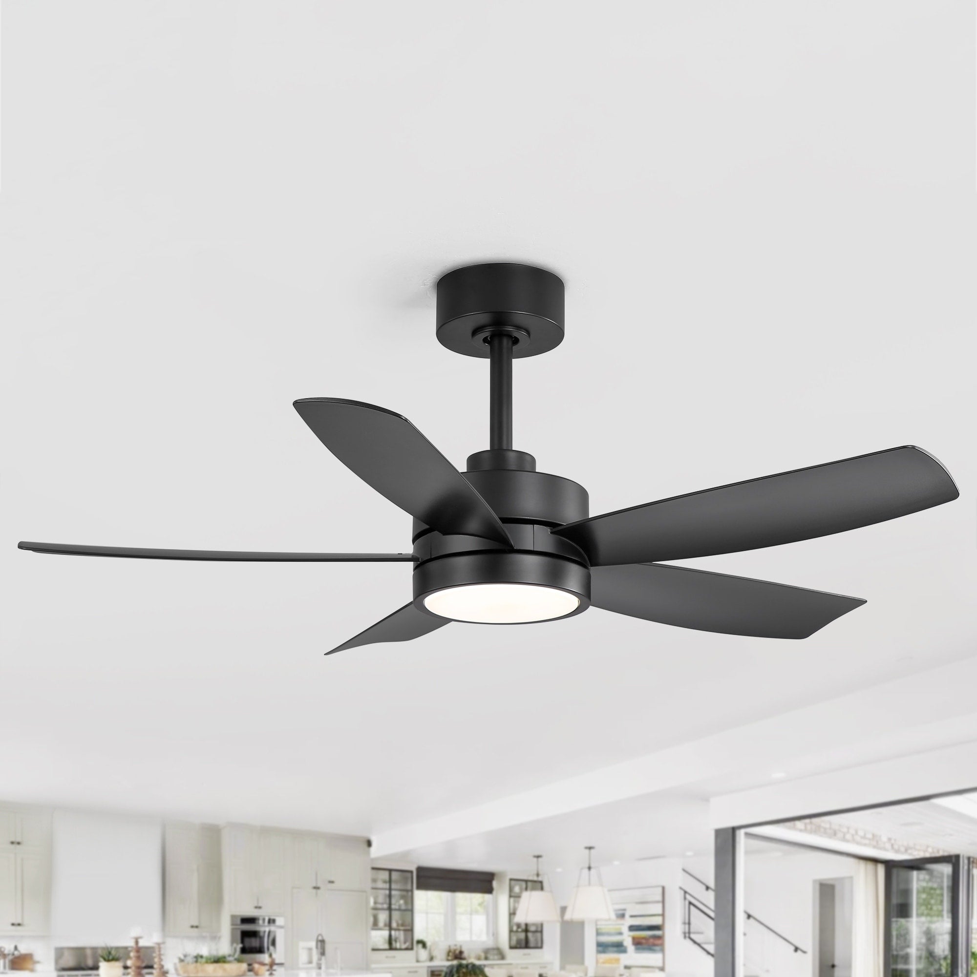 Ventilateur de plafond LED Breezary 65/52/42 à 5 pales avec kit d'éclairage et télécommande
