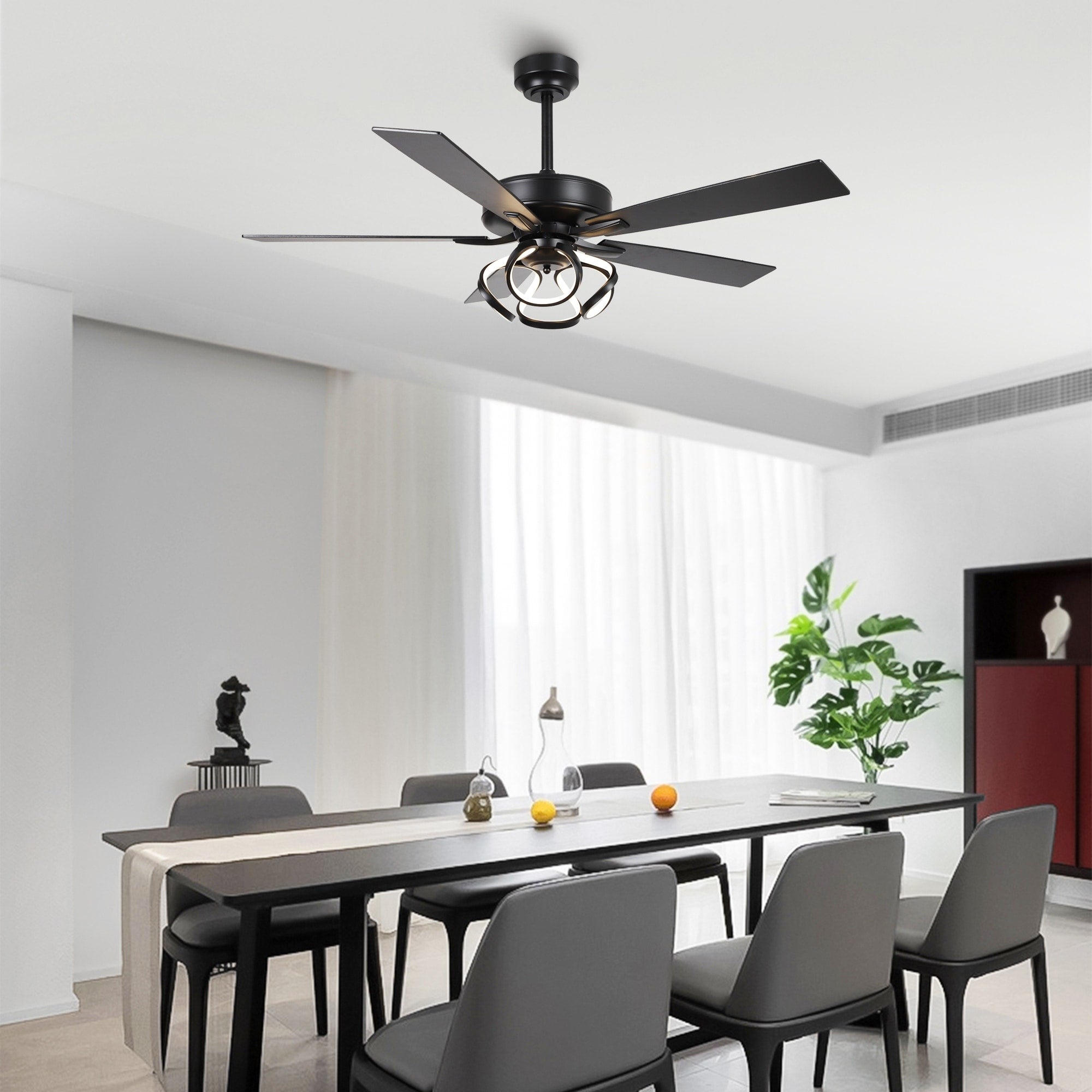 Ventilateur de plafond LED d'intérieur moderne chromé/noir à intensité variable avec lumière et télécommande