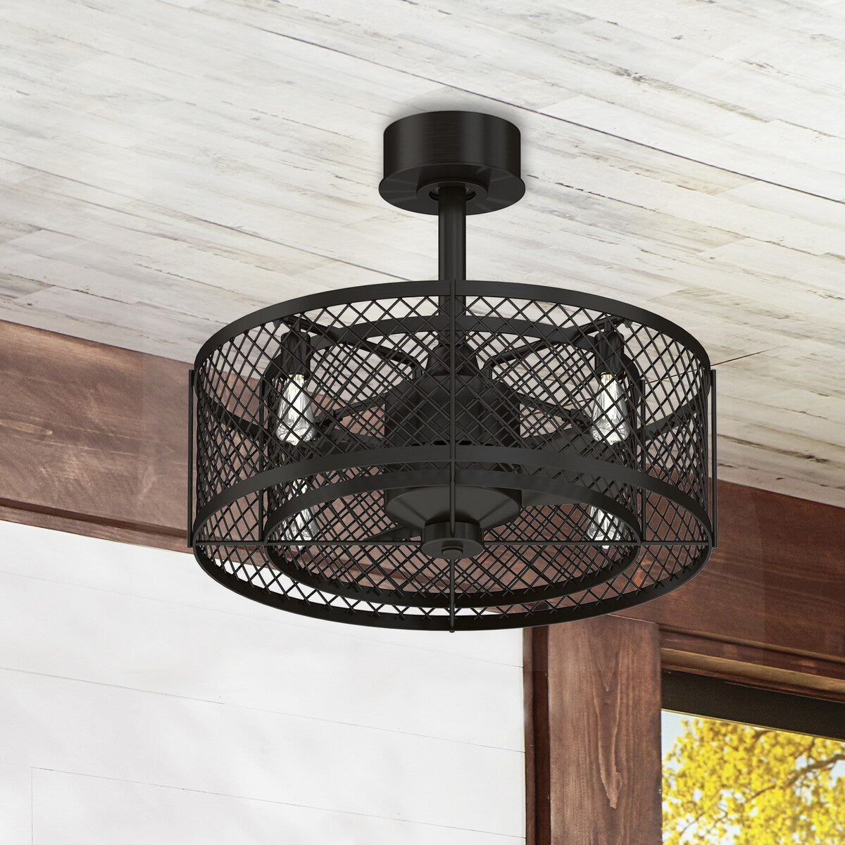 Ventilateur de plafond à 4 lumières en bronze vieilli Vintere de la collection Fanimation Studio