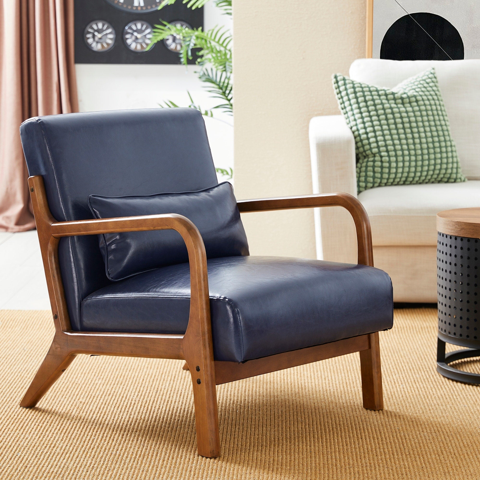 Fauteuil d'appoint moderne en cuir synthétique Glitzhome 30,75 po de hauteur, style milieu de siècle, avec coussin – 25,75 po de largeur x 33,75 po de profondeur x 30,75 po de hauteur