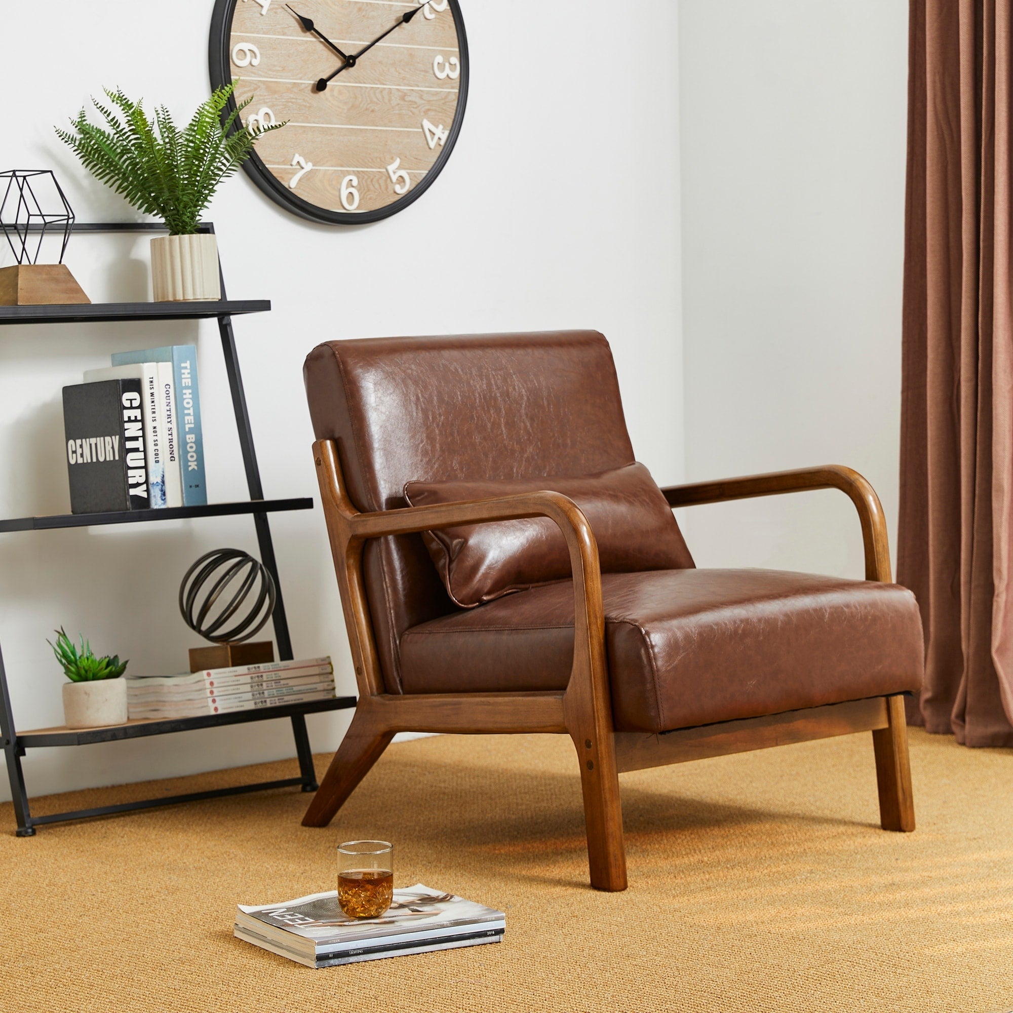 Fauteuil d'appoint moderne en cuir synthétique Glitzhome 30,75 po de hauteur, style milieu de siècle, avec coussin – 25,75 po de largeur x 33,75 po de profondeur x 30,75 po de hauteur