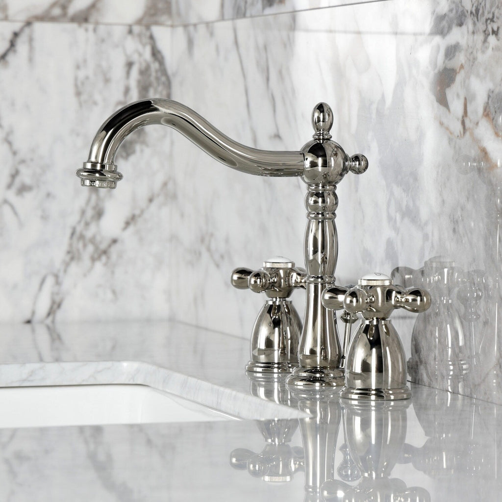 Robinet de salle de bain à large entraxe Heritage de 8 po