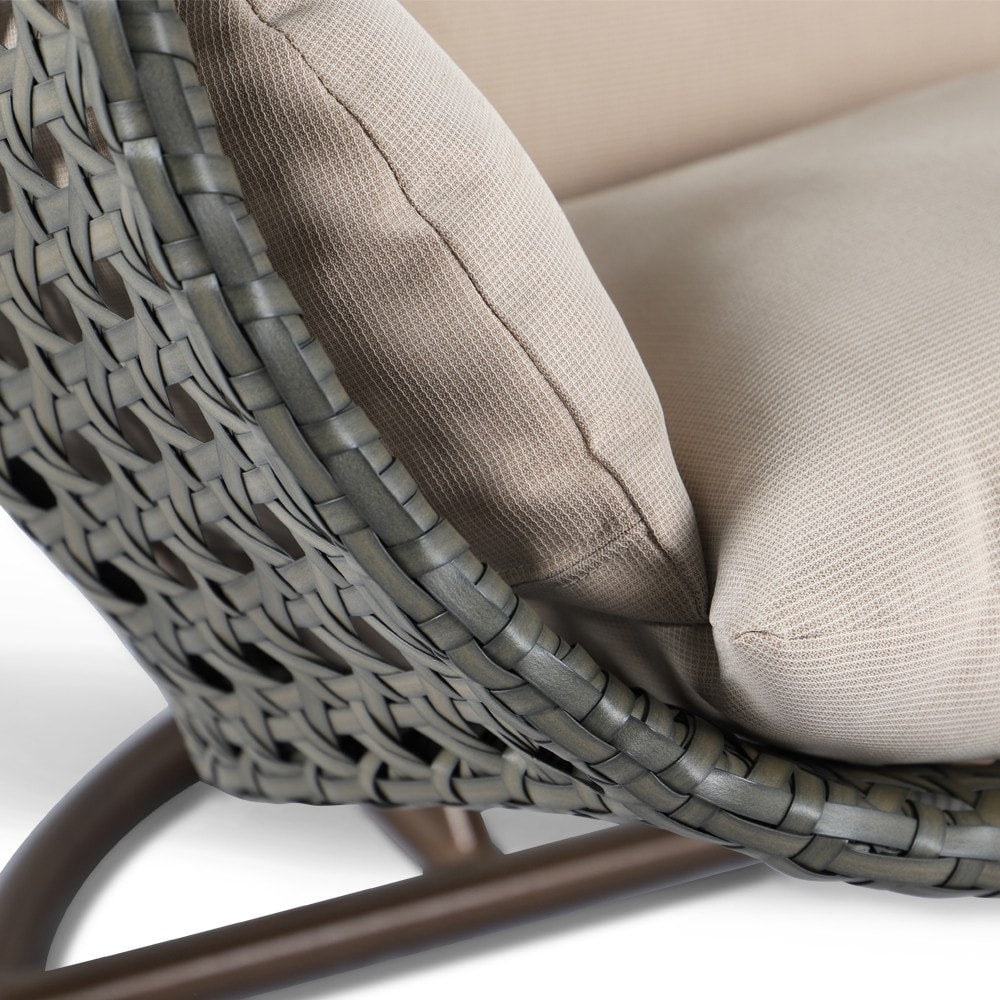 Fauteuil suspendu LeisureMod pour 2 personnes avec support - Chaise longue hamac en rotin et osier pour patio extérieur/intérieur avec coussins