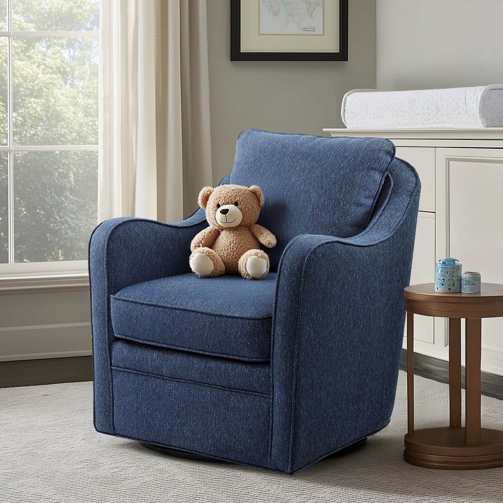 Fauteuil pivotant incurvé rembourré Madison Park Betty