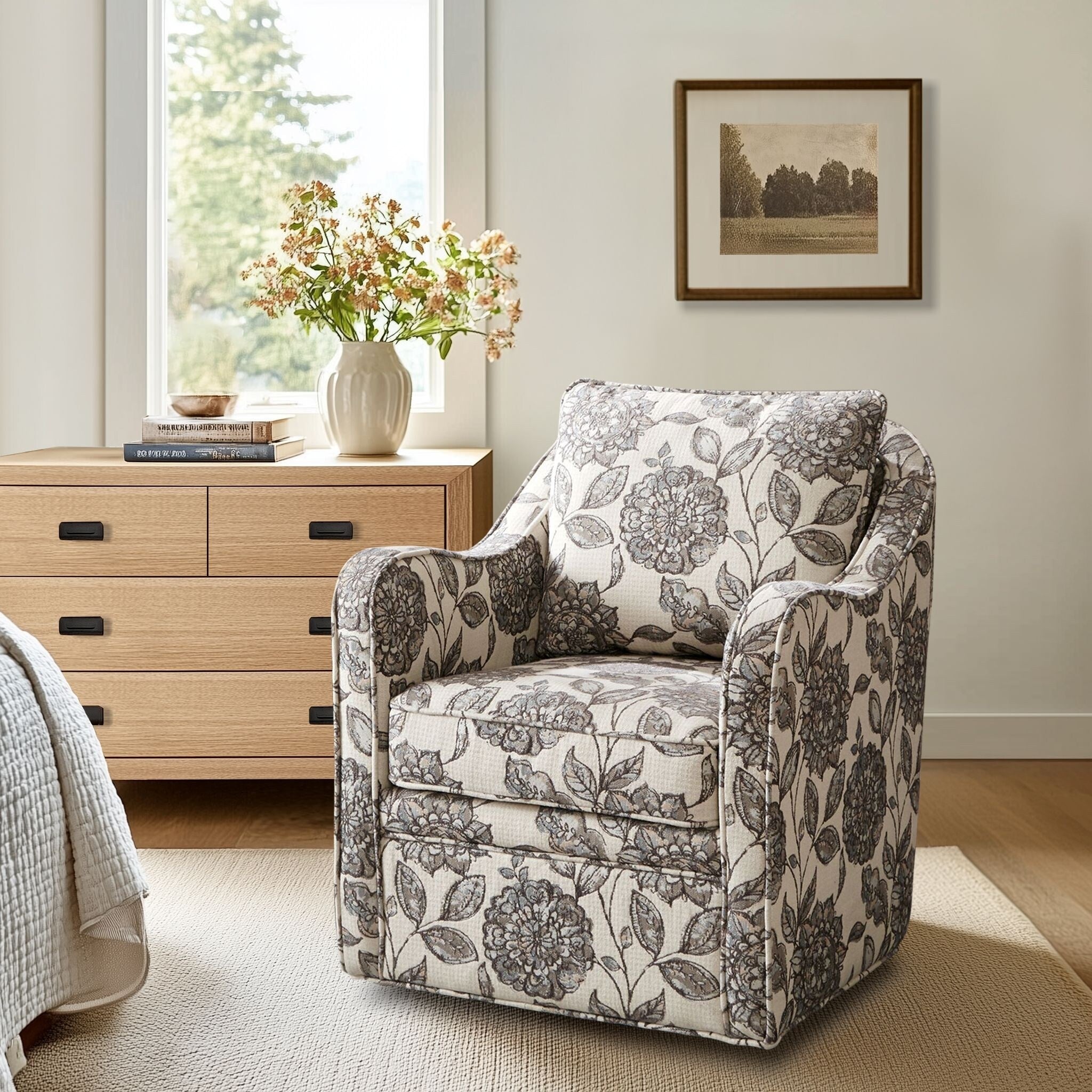 Fauteuil pivotant incurvé rembourré Madison Park Betty