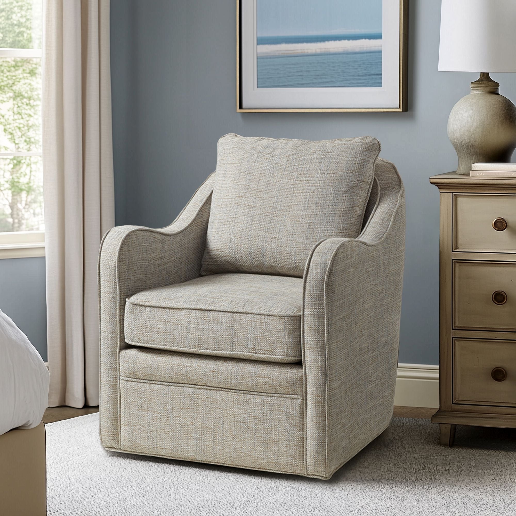 Fauteuil pivotant incurvé rembourré Madison Park Betty