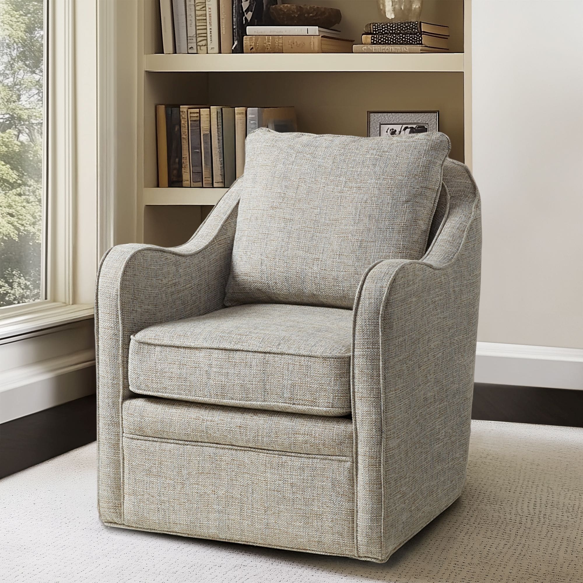 Fauteuil pivotant incurvé rembourré Madison Park Betty