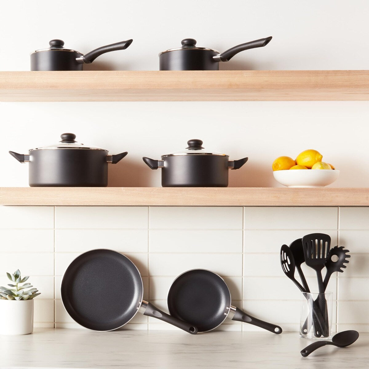 Batterie de cuisine antiadhésive 15 pièces, casseroles, poêles et ustensiles, noir