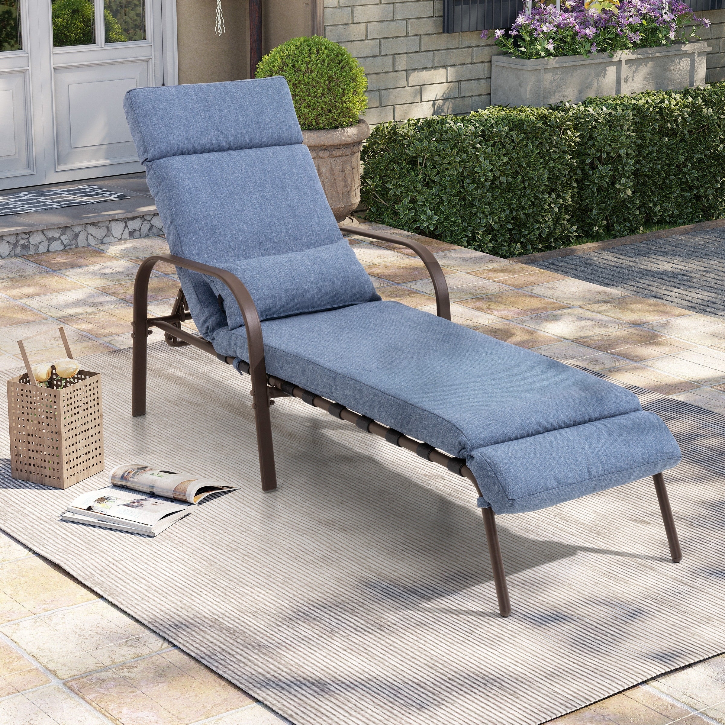 Chaise longue d'extérieur réglable avec coussin pour la plage et la piscine