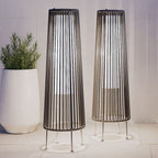 Lot de 2 lampes solaires d'extérieur en osier, résistantes aux intempéries, idéales pour terrasse, porche, cour ou jardin.