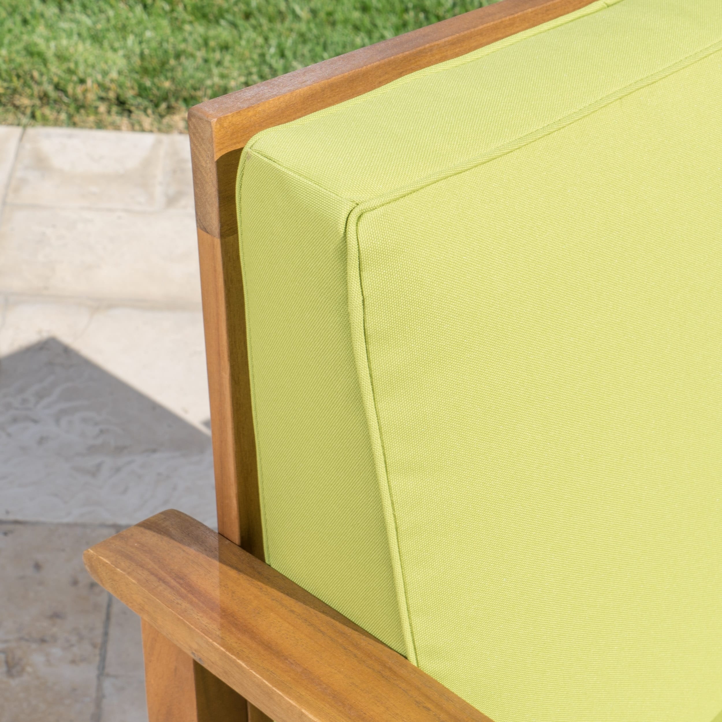 Ensemble de canapés d'extérieur Perla 7 pièces en bois d'acacia avec coussin par Christopher Knight Home