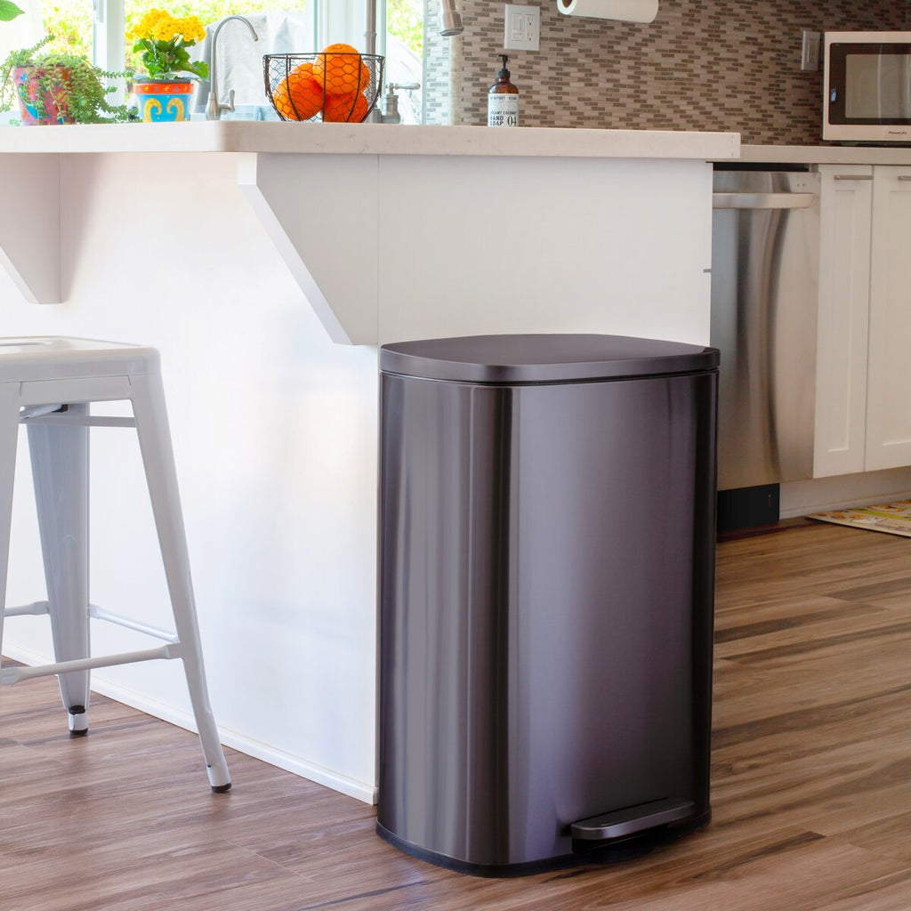 Poubelles rectangulaires Qualiazero de 13,2 gallons et deux de 1,3 gallon à pédale - Ensemble familial
