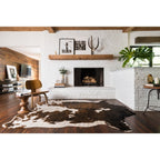 Tapis en fausse peau de vache Yosemite d'Alexander Home