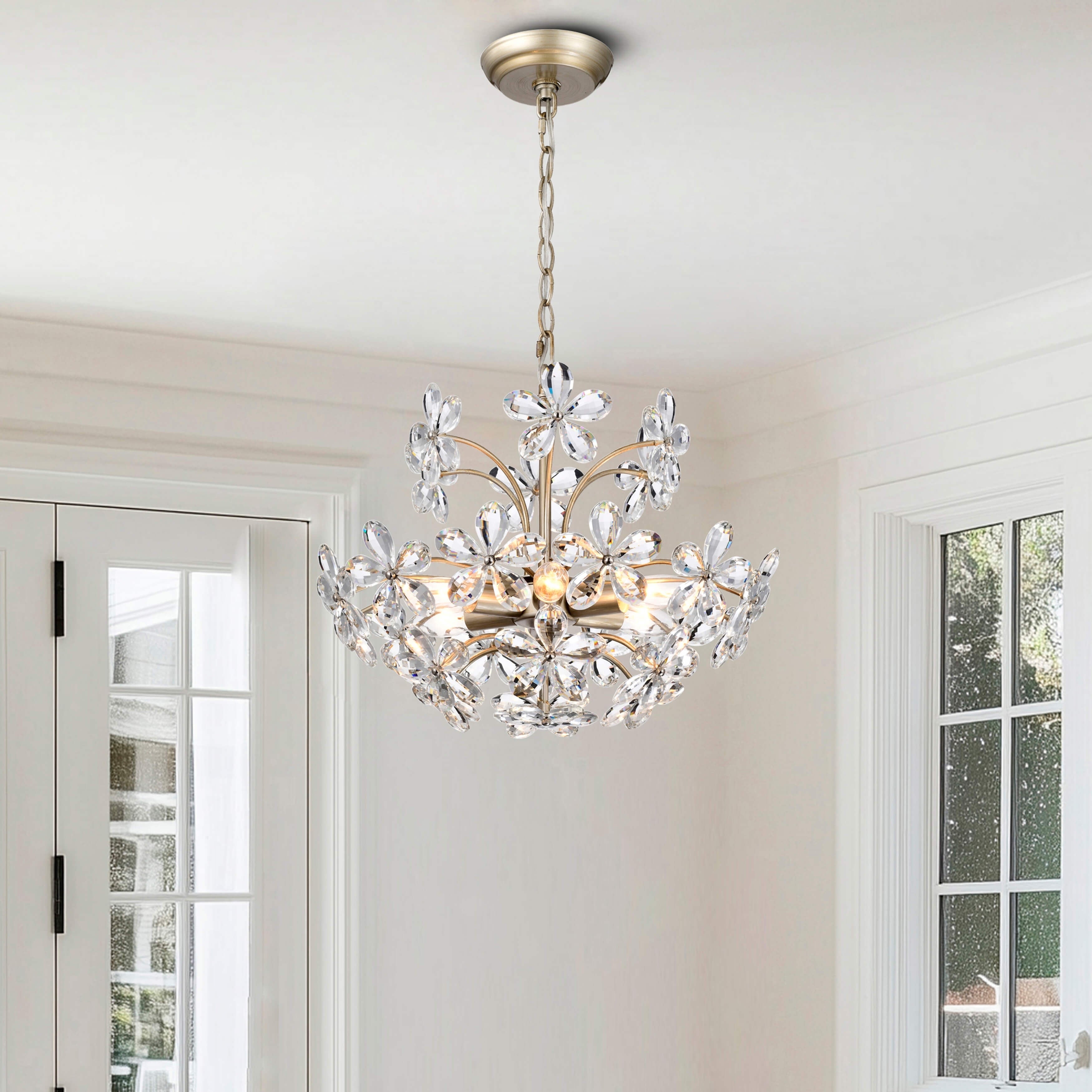 Lustre Rosa à 6 lumières en cristal argenté brossé avec motif de fleurs champagne