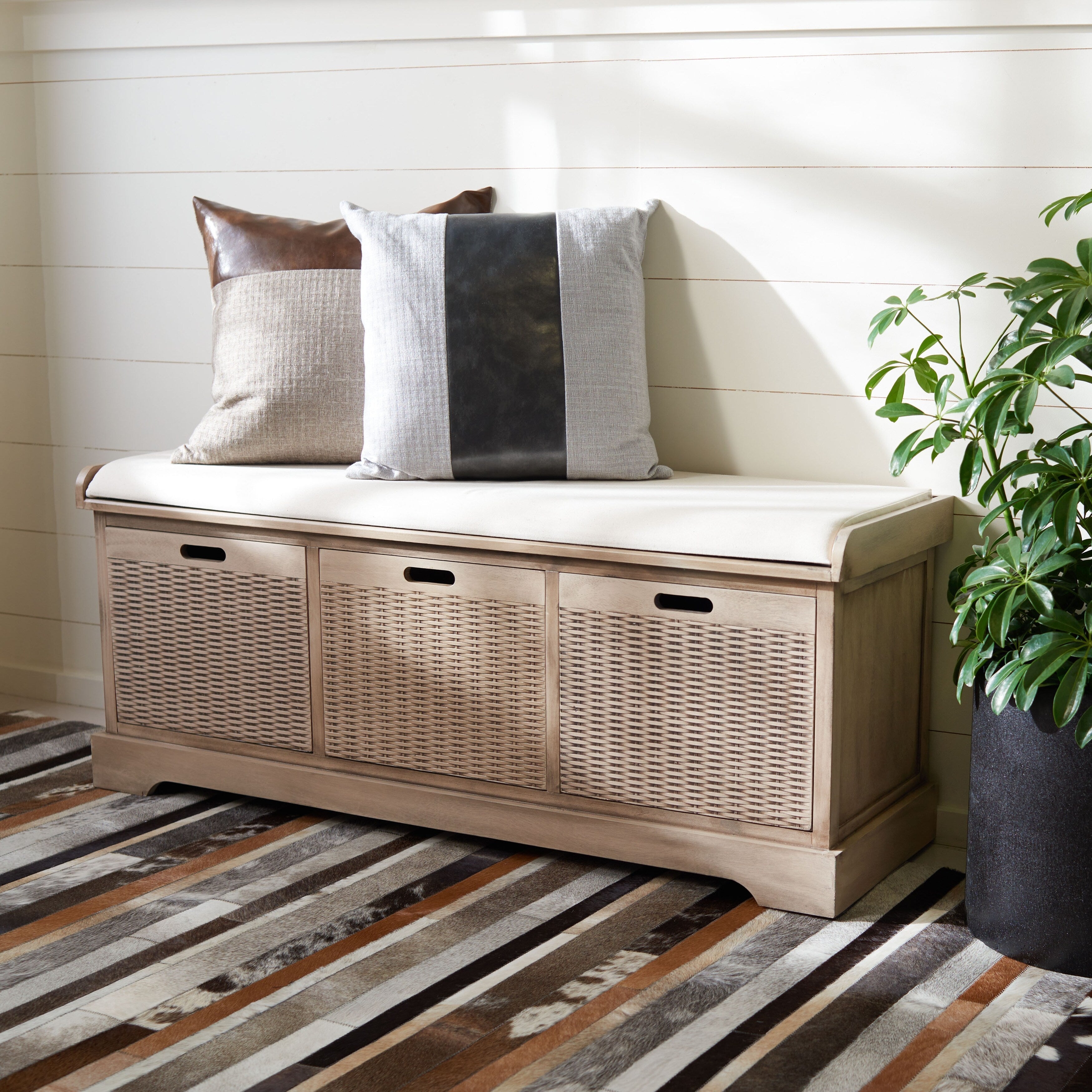 Banc de rangement à 3 tiroirs avec coussins SAFAVIEH Fiorello - 47,3 L x 15 L x 19 H - 47 L x 15 P x 19 H