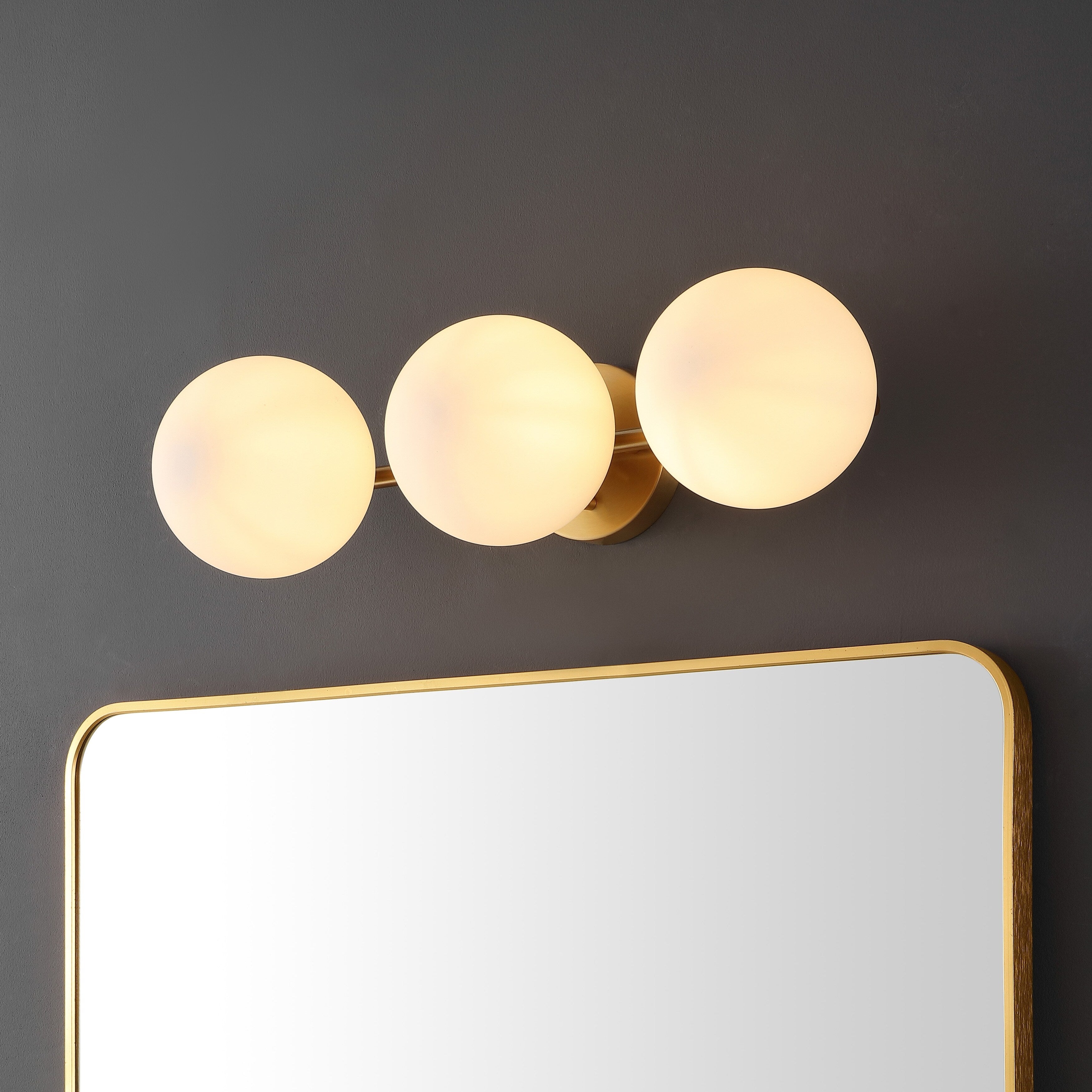 Applique murale traditionnelle SAFAVIEH Lighting Lambrini 21 (3 ampoules) - 6 L x 8 P x 21 H - 21 L x 8 P x 6 H