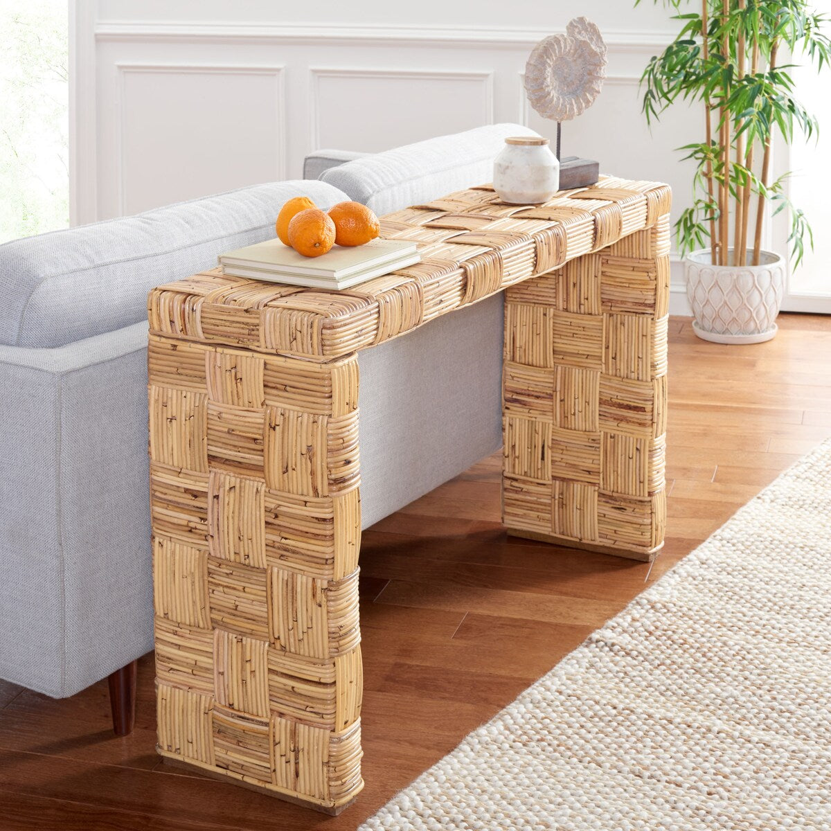 Console en rotin Mindel SAFAVIEH - 51 L x 14 P x 32 H