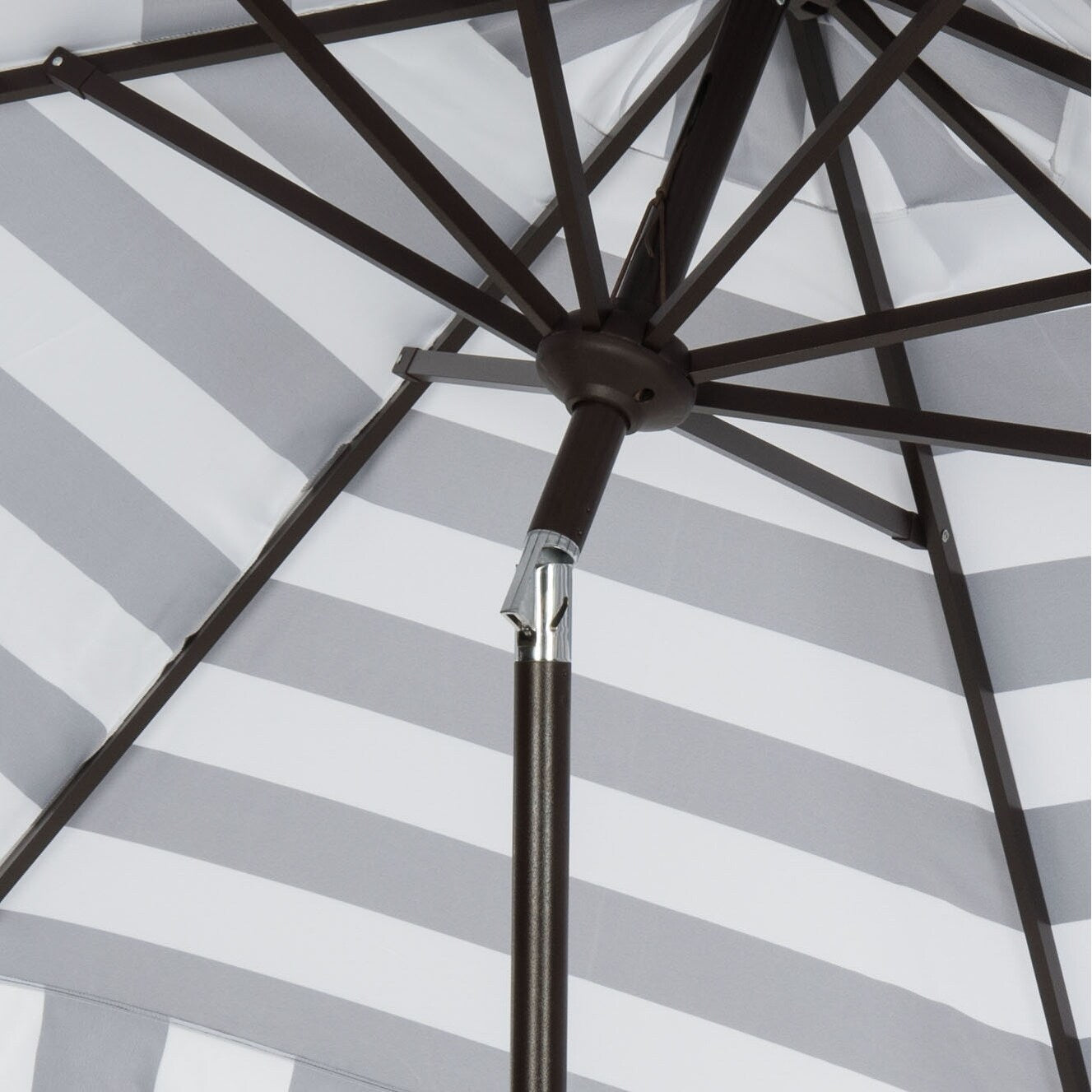 Parasol rond d'extérieur SAFAVIEH Fashion Line de 11 pieds