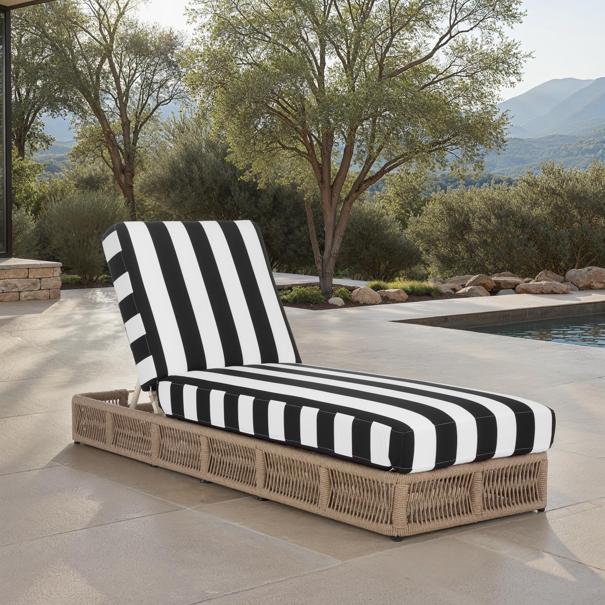 Chaise longue d'extérieur SAFAVIEH Tinna - 75 L x 25 P x 13 H