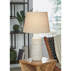 Lampe de table Signature Design by Ashley Willport blanc cassé (lot de 2) - 14 L x 14 P x 27 H