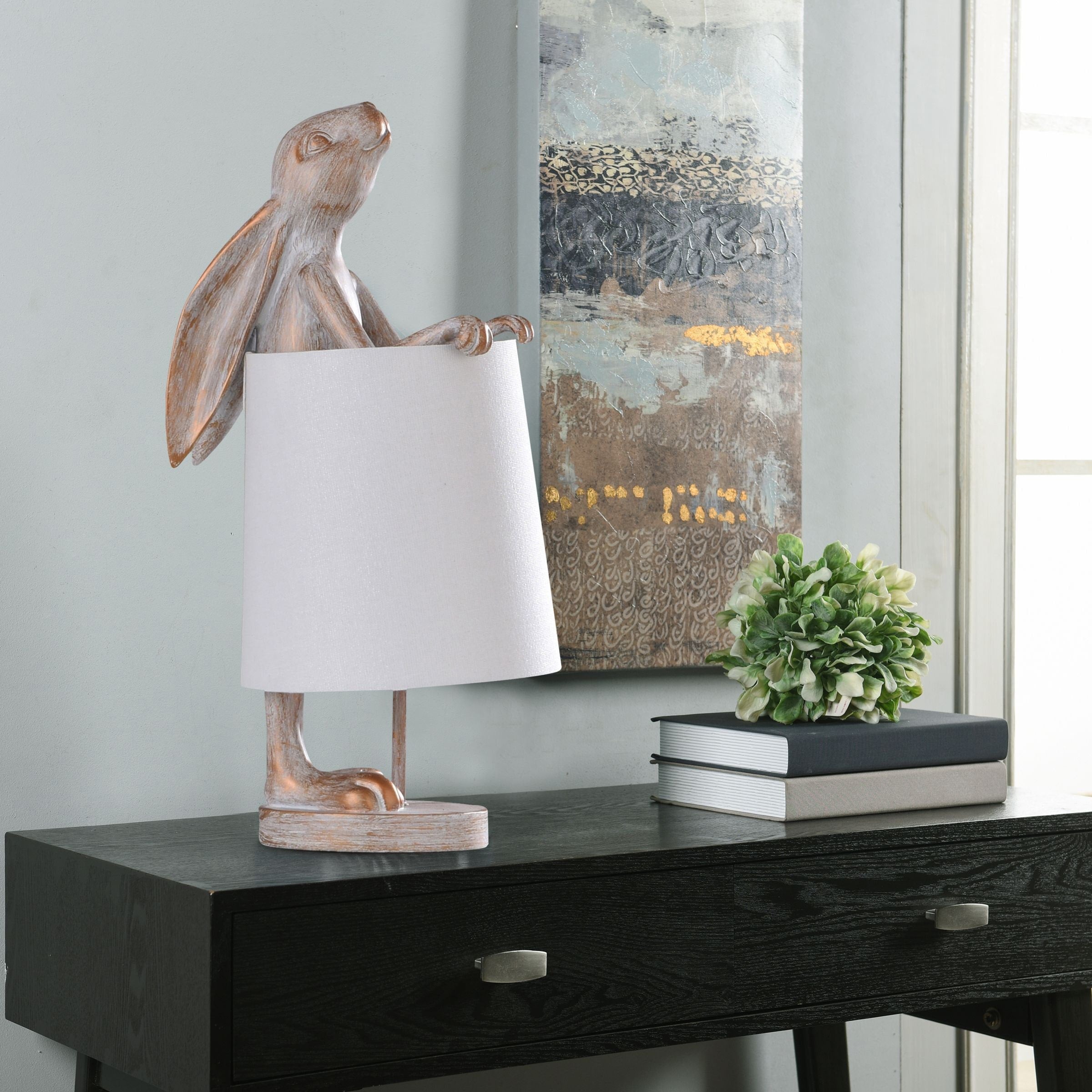 Lampe de bureau StyleCraft Malta en cuivre blanc délavé, motif lapin