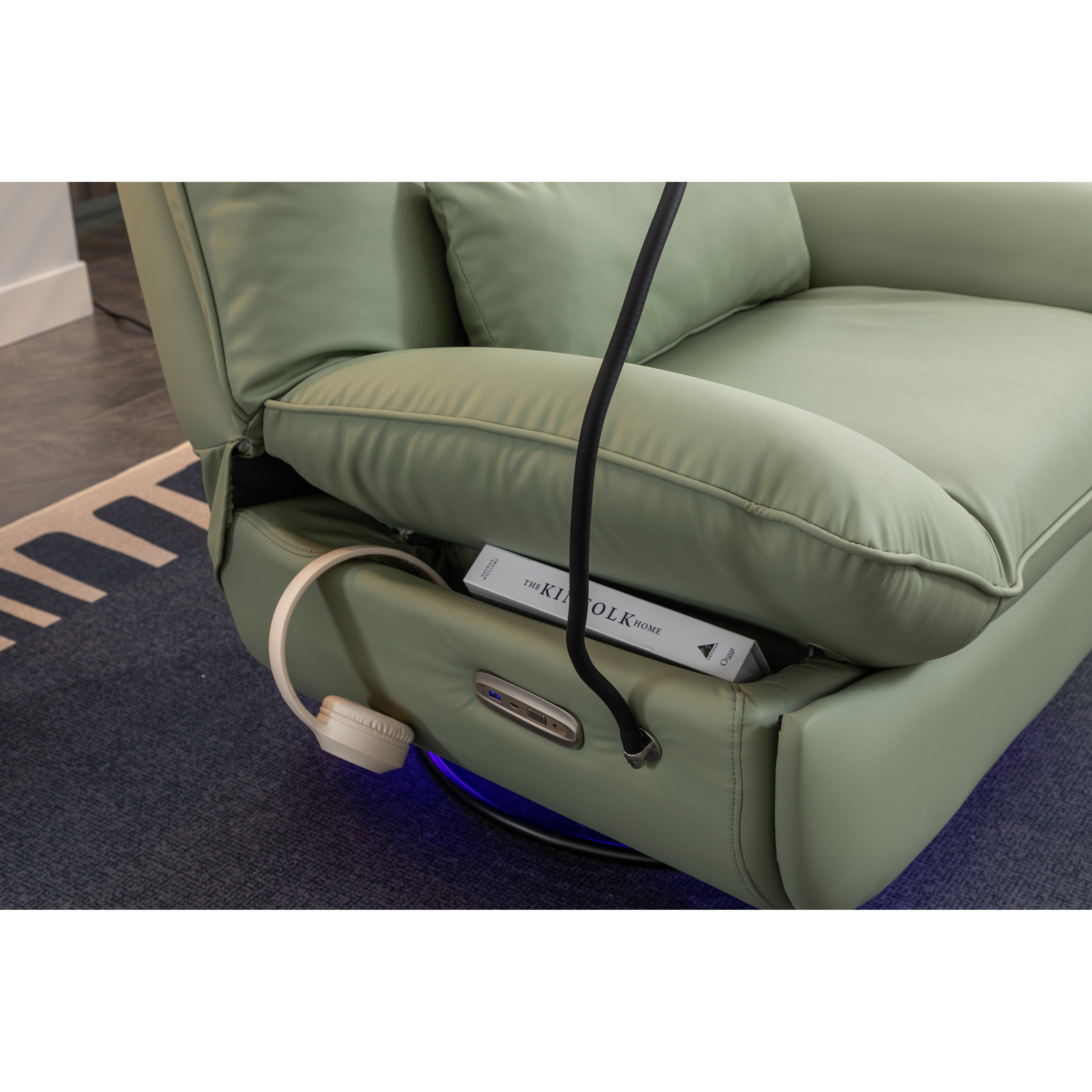 Fauteuil inclinable pivotant et électrique avec haut-parleurs Bluetooth, support de téléphone, ports de chargement USB et Type-C, rangement dissimulé des accoudoirs