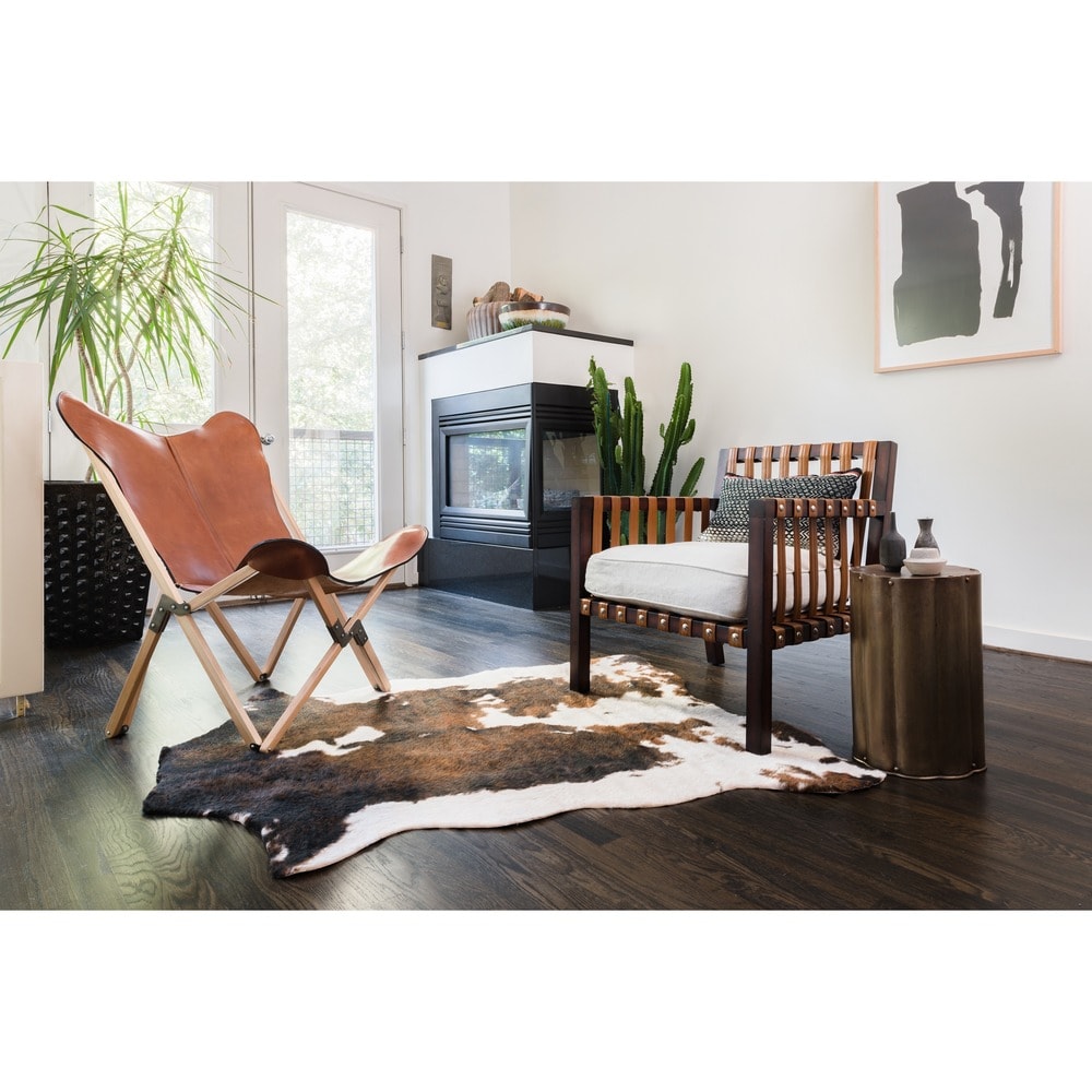 Tapis en fausse peau de vache Yosemite d'Alexander Home